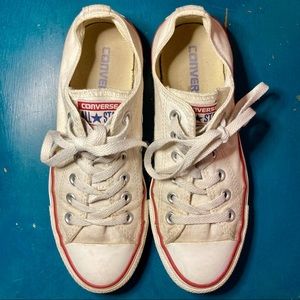 CONVERSE all stars ⭐️ white low tops